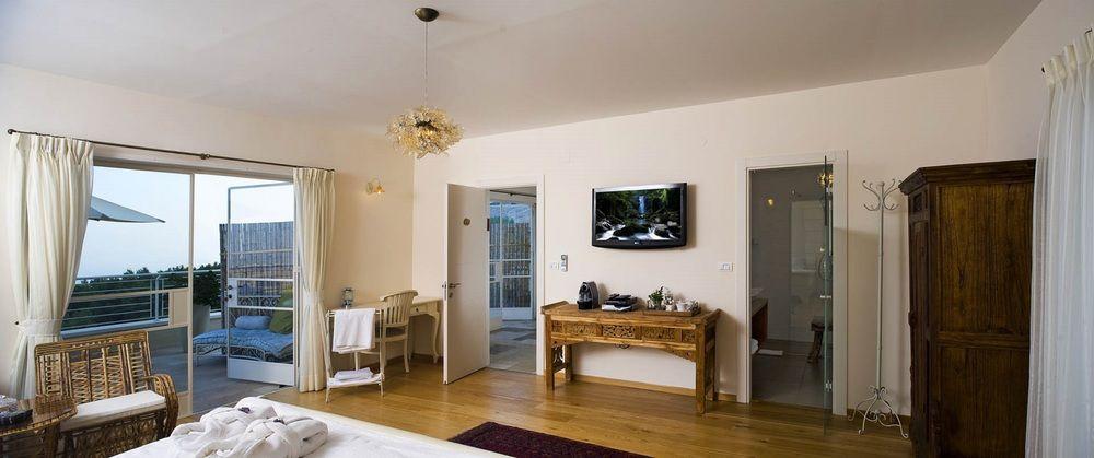 Отель Jasmine Mansion Рош-Пинна Экстерьер фото